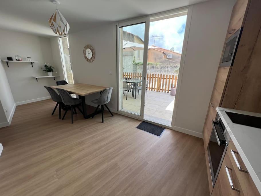 Appartement Centre Ville * Terrasse * Clim * Wifi * Haut De Gamme * Angoulême Dış mekan fotoğraf
